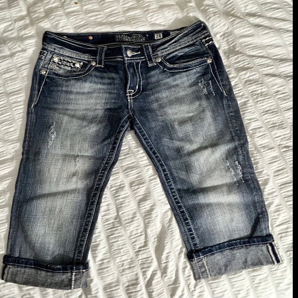 Premium Miss Me Capri Size 28 Excellent Condition.